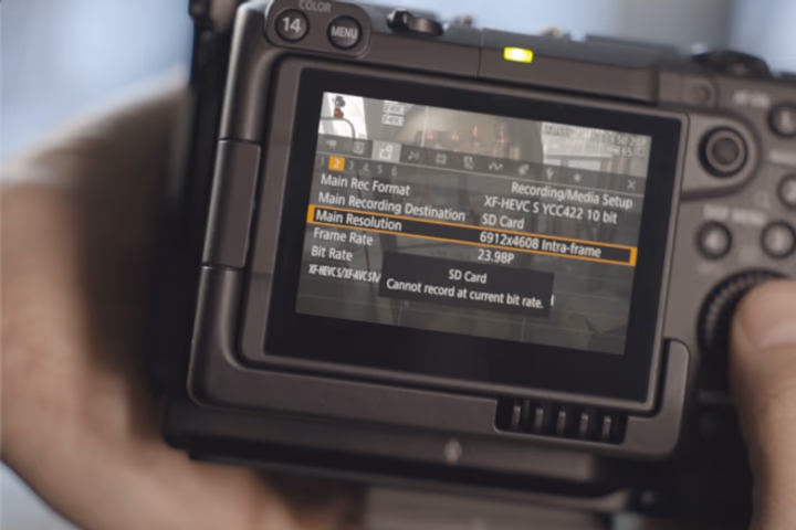 Screenshot of camera recording settings menu displayed on LCD screen.